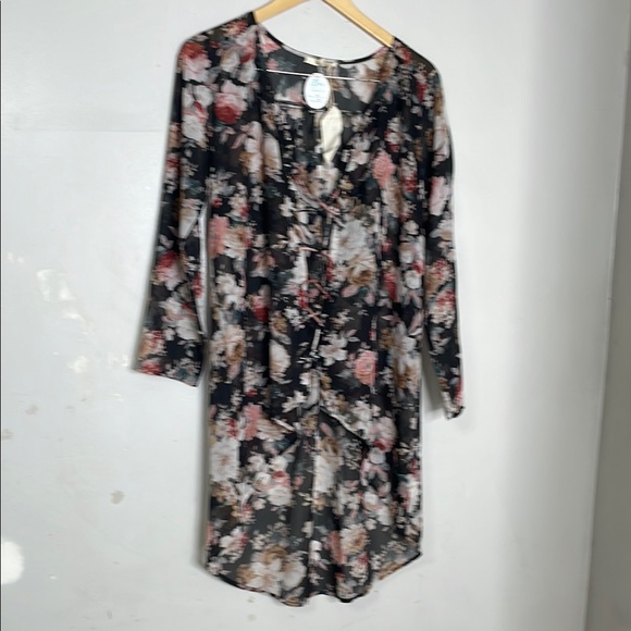 Mystree Tops - Mystree Sheer Floral Lace Up Blouse